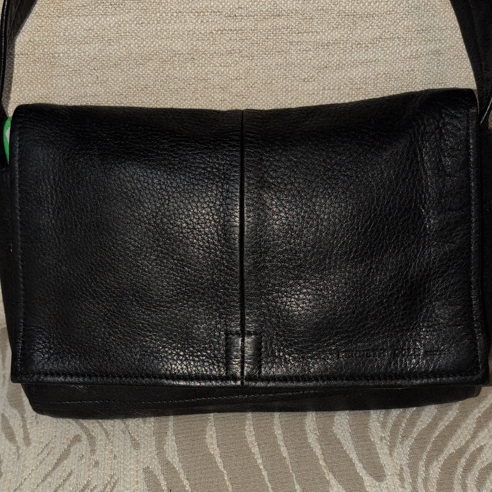 Kenneth Cole New York Leather Shoulder Bag